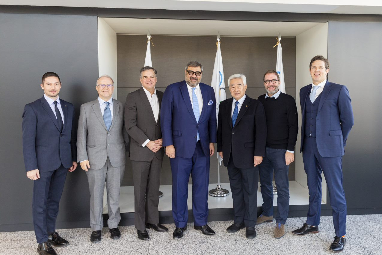 World Taekwondo President visits Olympic Broadcasting Services HQ in Madrid