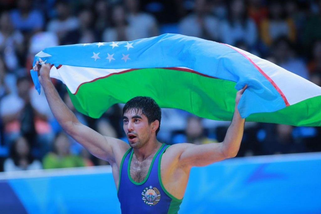 Bekzod Abdurakhmanov of Uzbekistan claimed shock gold at the United World Wrestling Golden Grand Prix Final ©UWW