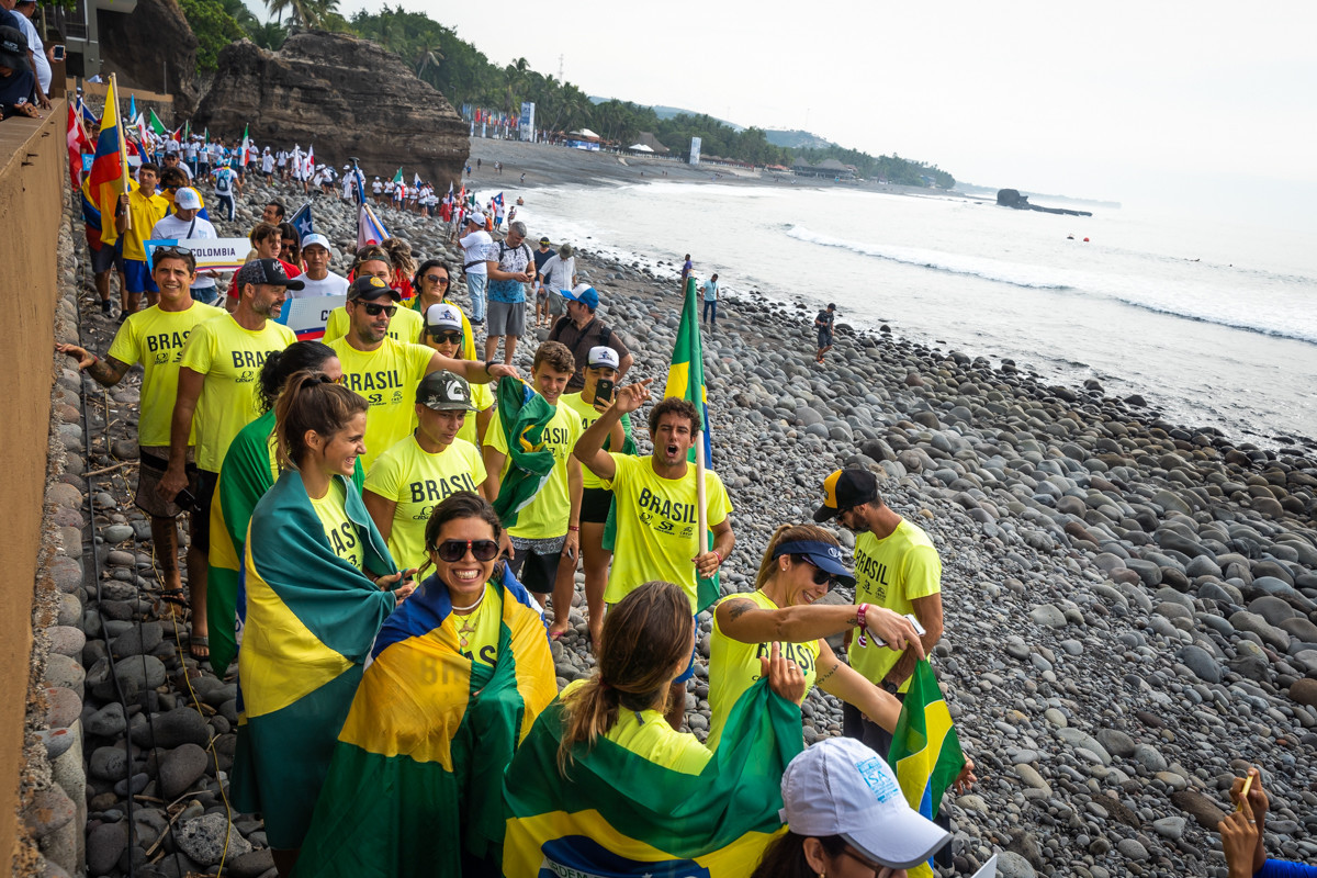 The Brazilian team brought plenty of flair to proceedings ©ISA 
