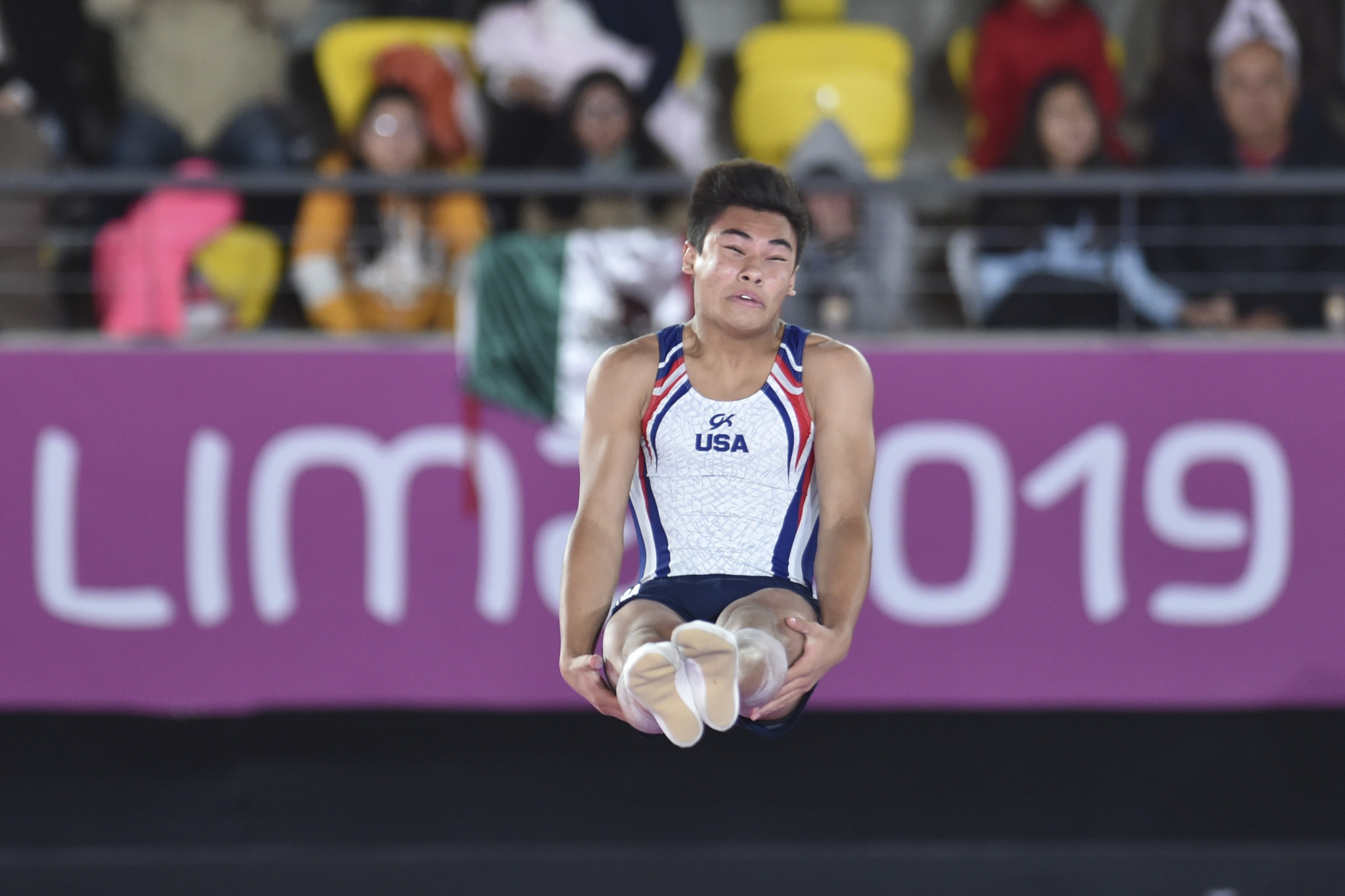 Padilla ties with hero Zalomin on day one of FIG Trampoline World Championships