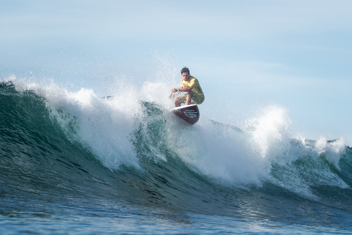Guillermo Carracedo of Spain rides the crest of the wave in round two ©ISA 