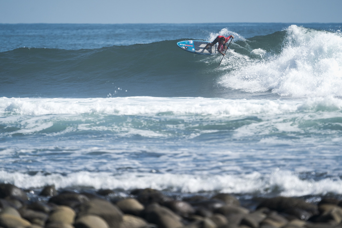 Riki Horikoshi of Japan remains undefeated in the men's SUP surf contest ©ISA 