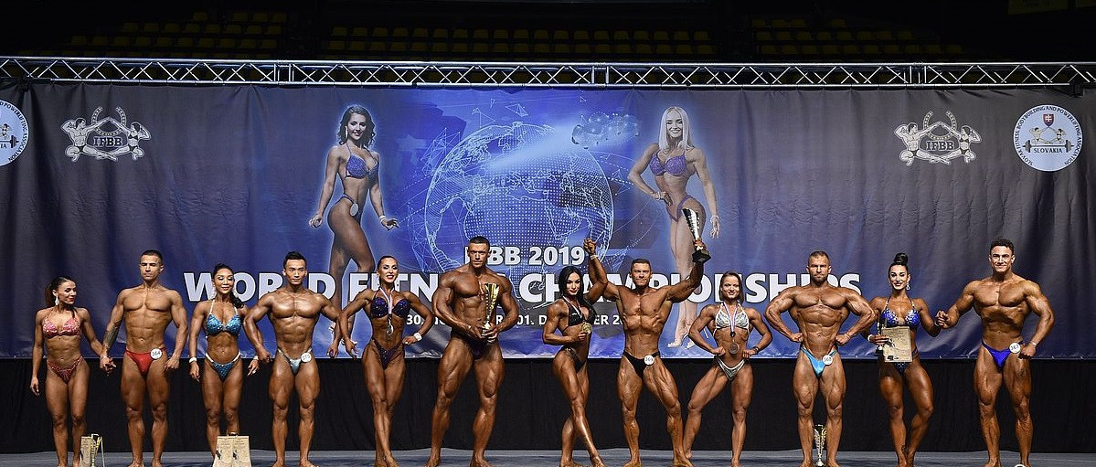 Competition was also held in the mixed pairs event ©IFBB/EastLabs Photos