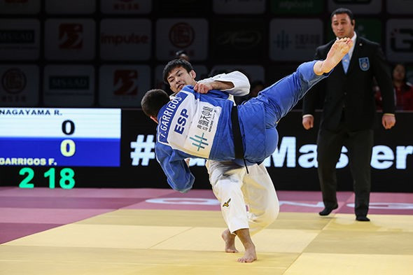 World number one Ryuju Nagayama beat world number seven Francisco Garrigos of Spain to clinch the under-60kg gold medal ©IJF