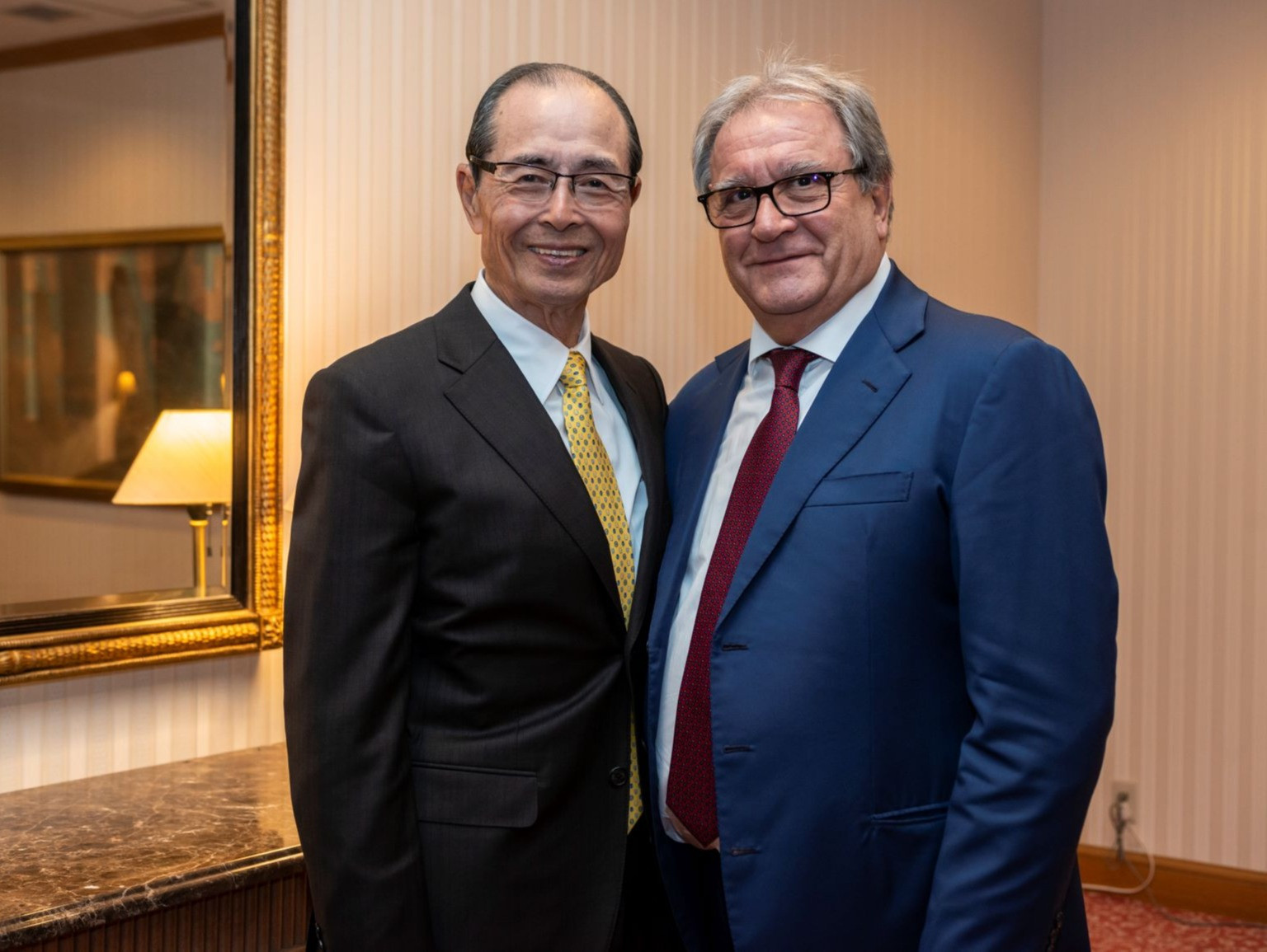 Japanese baseball legend Sadaharu Oh, pictured here with WBSC President Riccardo Fraccari, is looking forward to a big year for baseball and softball ©WBSC