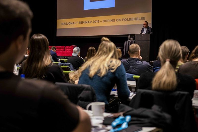 More than 300 people attended the anti-doping seminar ©ADNO