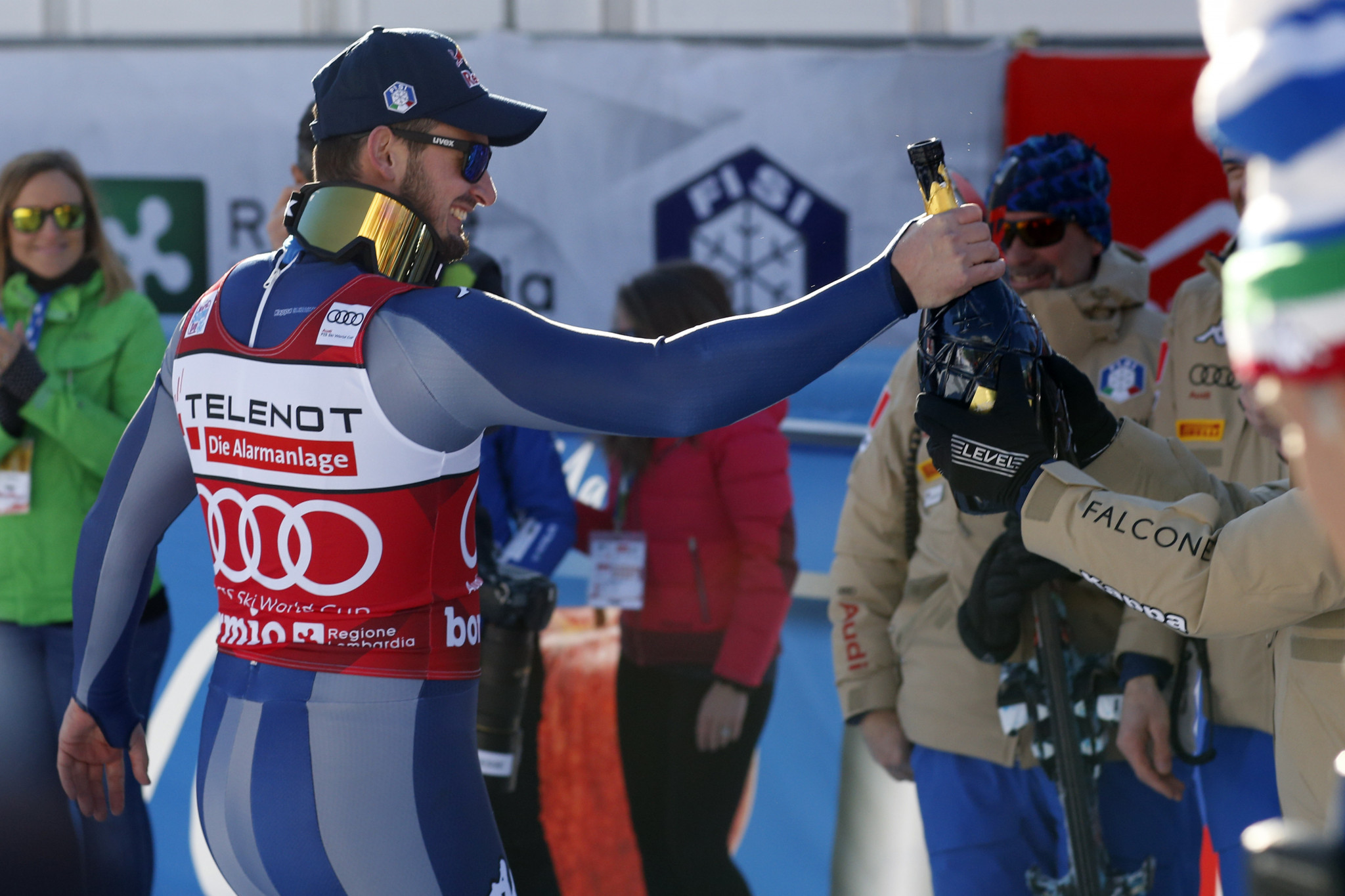 Paris secures second straight downhill win at FIS Alpine Skiing World Cup