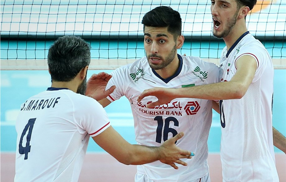 Tournament favourites Iran made a winning start in China ©FIVB