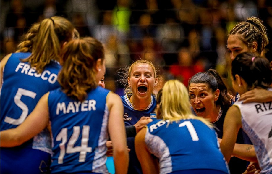 Argentina proved too powerful for Peru ©FIVB