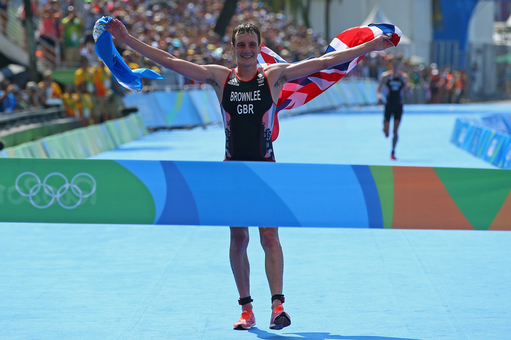 Alistair Brownlee made it back-to-back Olympic titles at Rio 2016 ©Getty Images