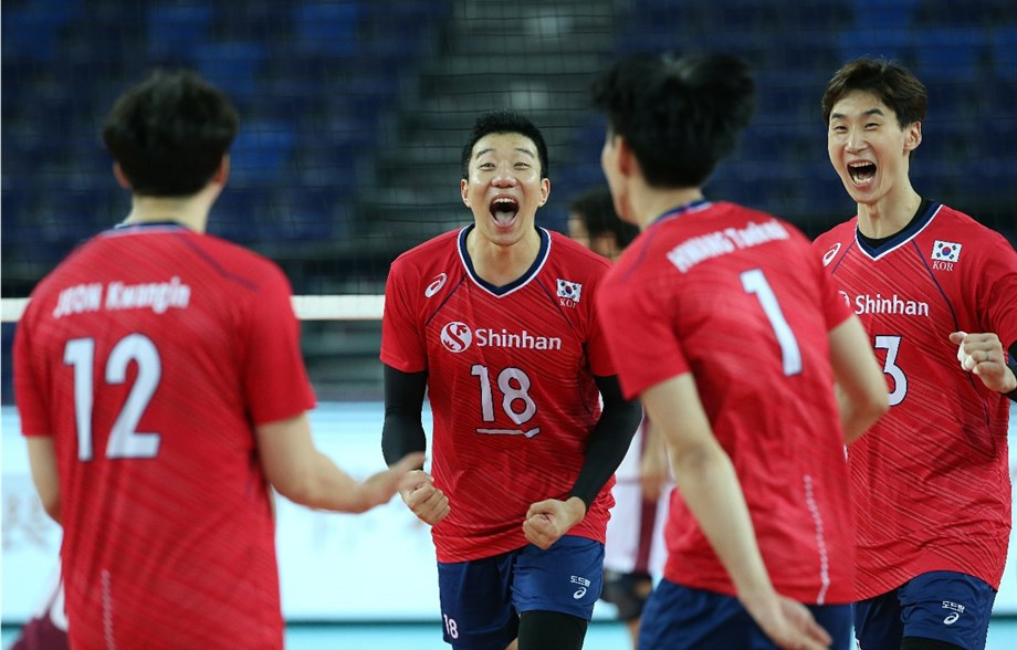 South Korea made the semi-finals by beating Qatar ©FIVB