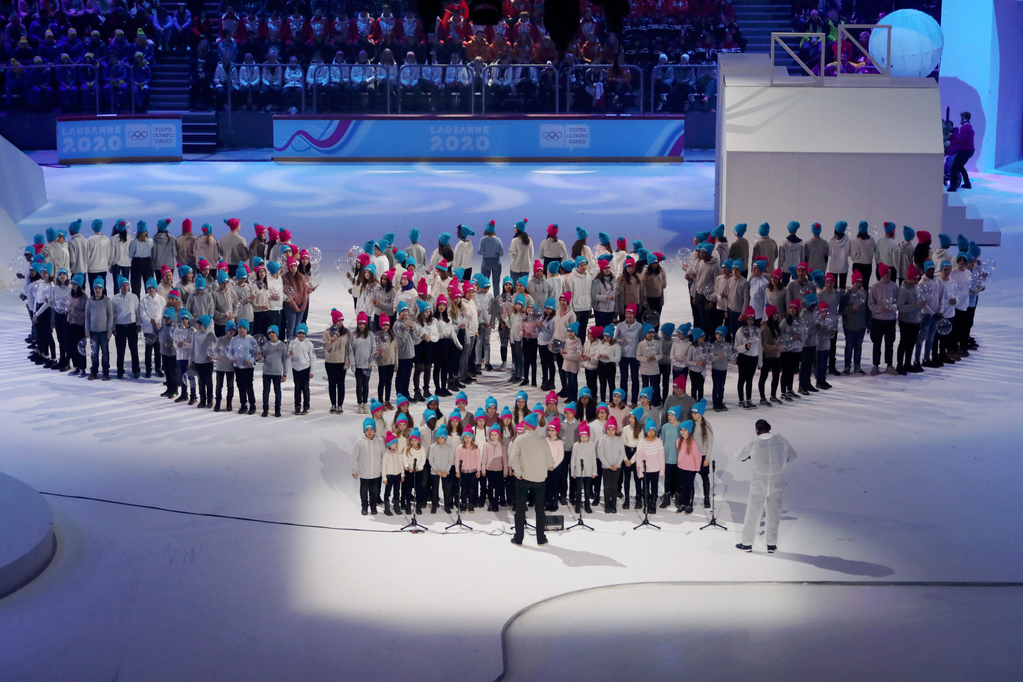The Olympic Hymn was sung by a choir of school children ©Getty Images