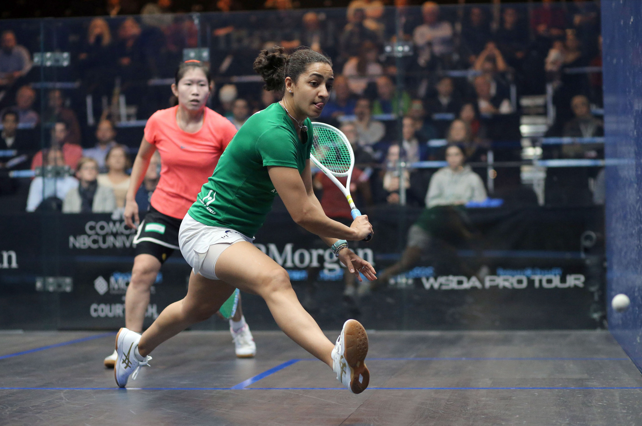 Top women's seed Raneem El Welily of Egypt comfortably made the last eight ©PSA