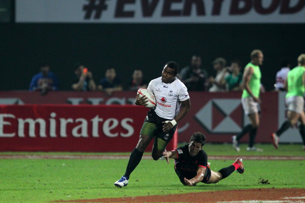 Defending champions Fiji reach quarter-finals with unbeaten record at World Rugby Sevens Series 