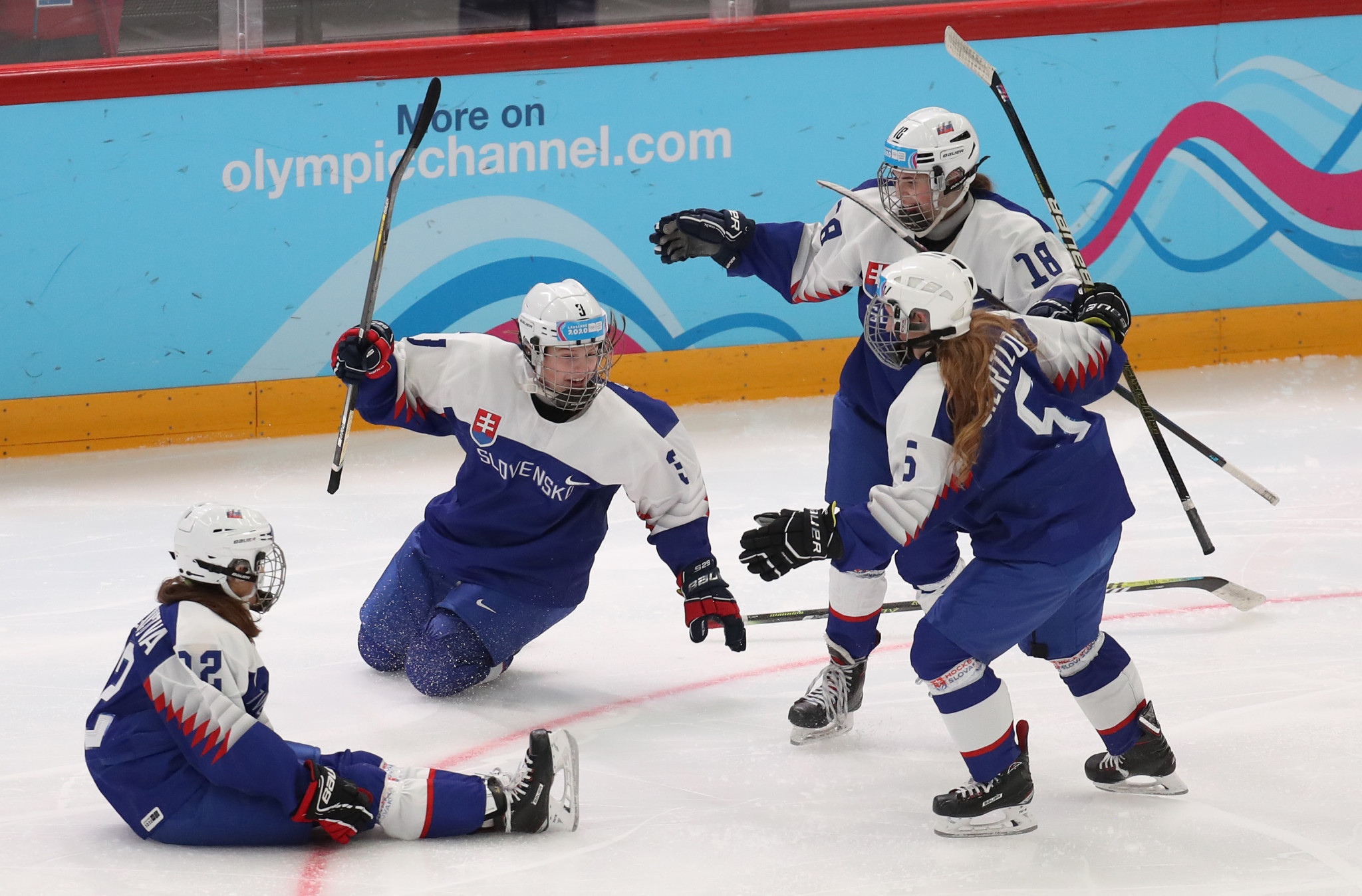 Slovakia and Sweden clashed in the first women's match ©Getty Images