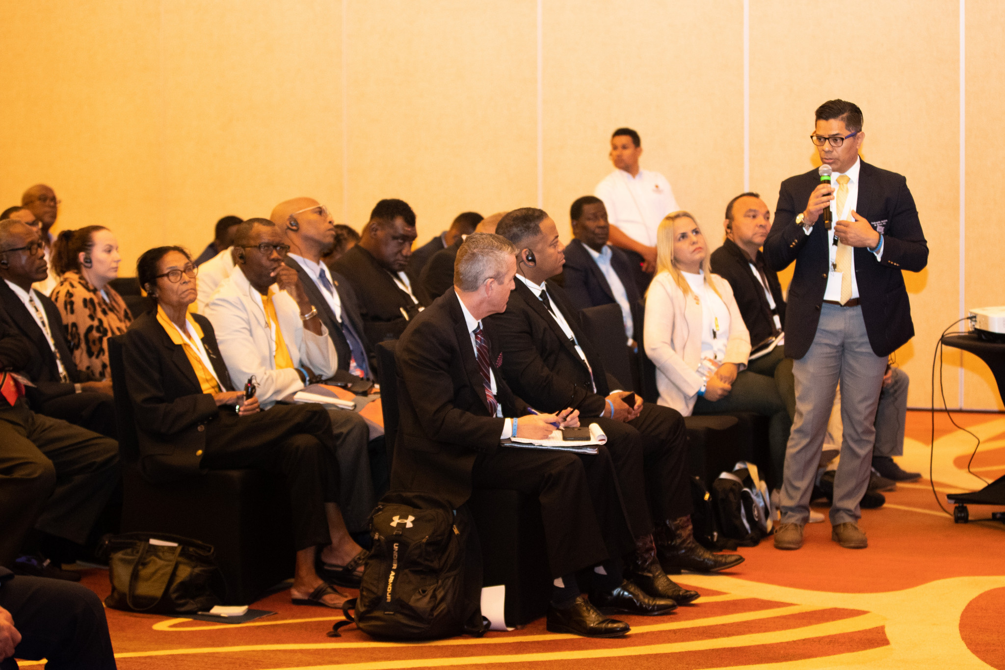 Delegates were encouraged to participate in open discussion sessions ©AIBA