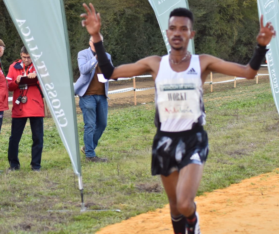 Ethiopian Tadese Worku, 18 tomorrow, won his second consecutive World Athletics Cross County Permit series event in Santiponce today ©Twitter