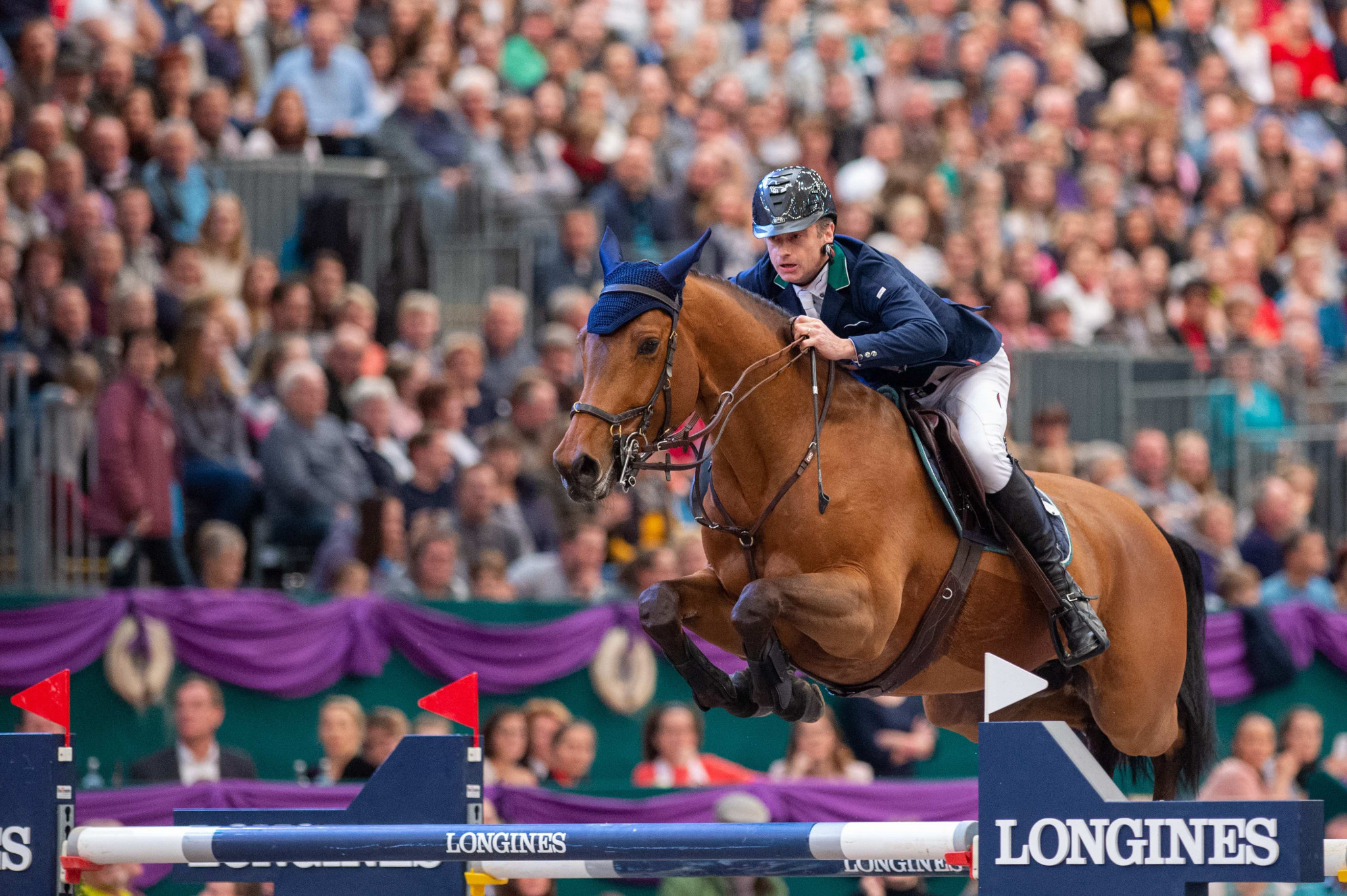 Ireland's Denis Lynch produced a memorable ride on GC Chopin’s Bushi to win the FEI Jumping World Cup 2019-2020 Western European League qualifier in Leipzig today ©FEI