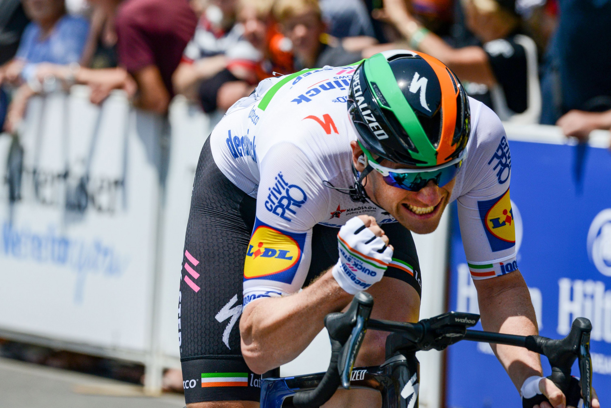 Ireland's Bennett sprints to opening stage win at Tour Down Under