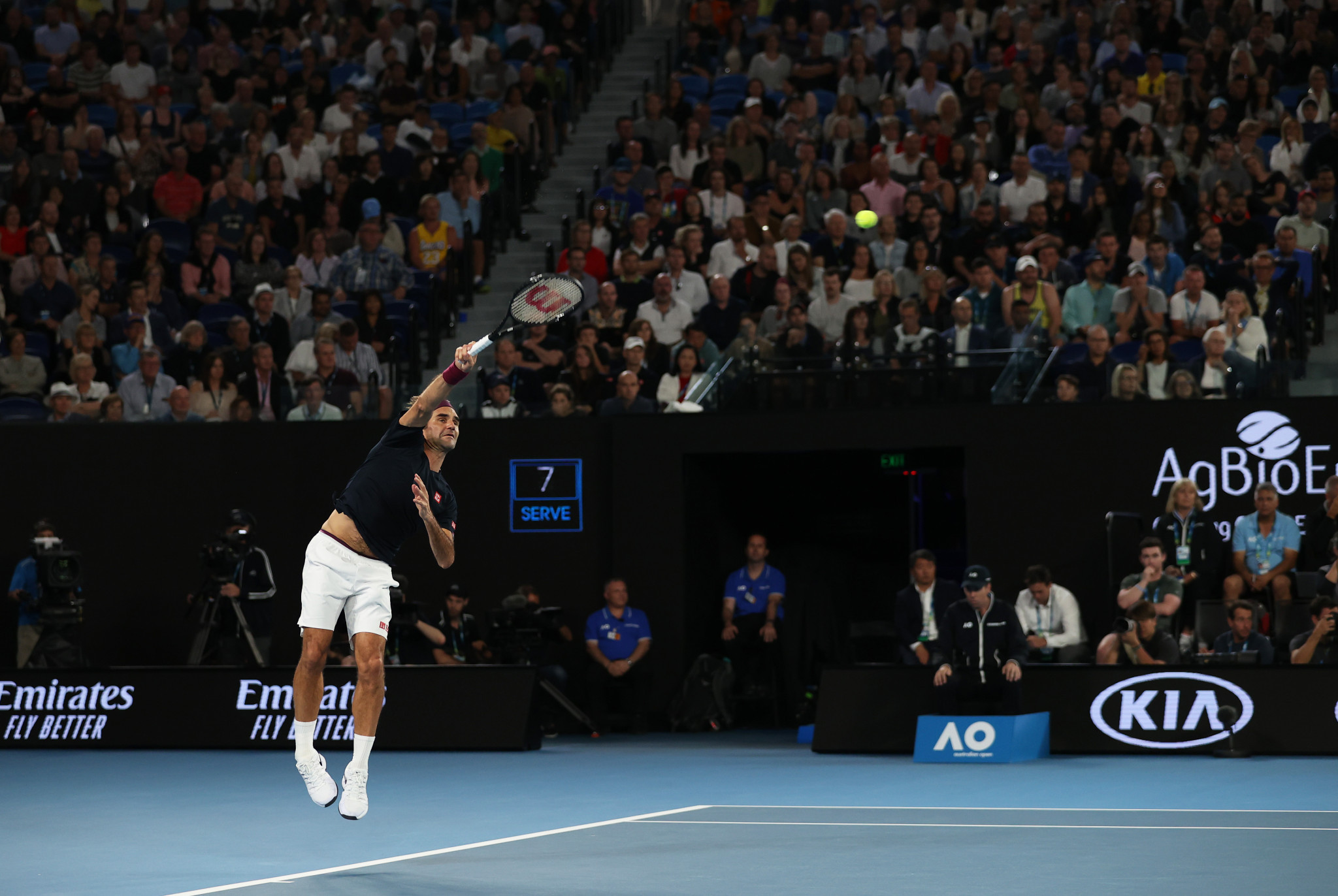 It was a five-set thriller, however, with Federer just edging it 4-6, 7-6, 6-4, 4-6, 7-6 ©Getty Images