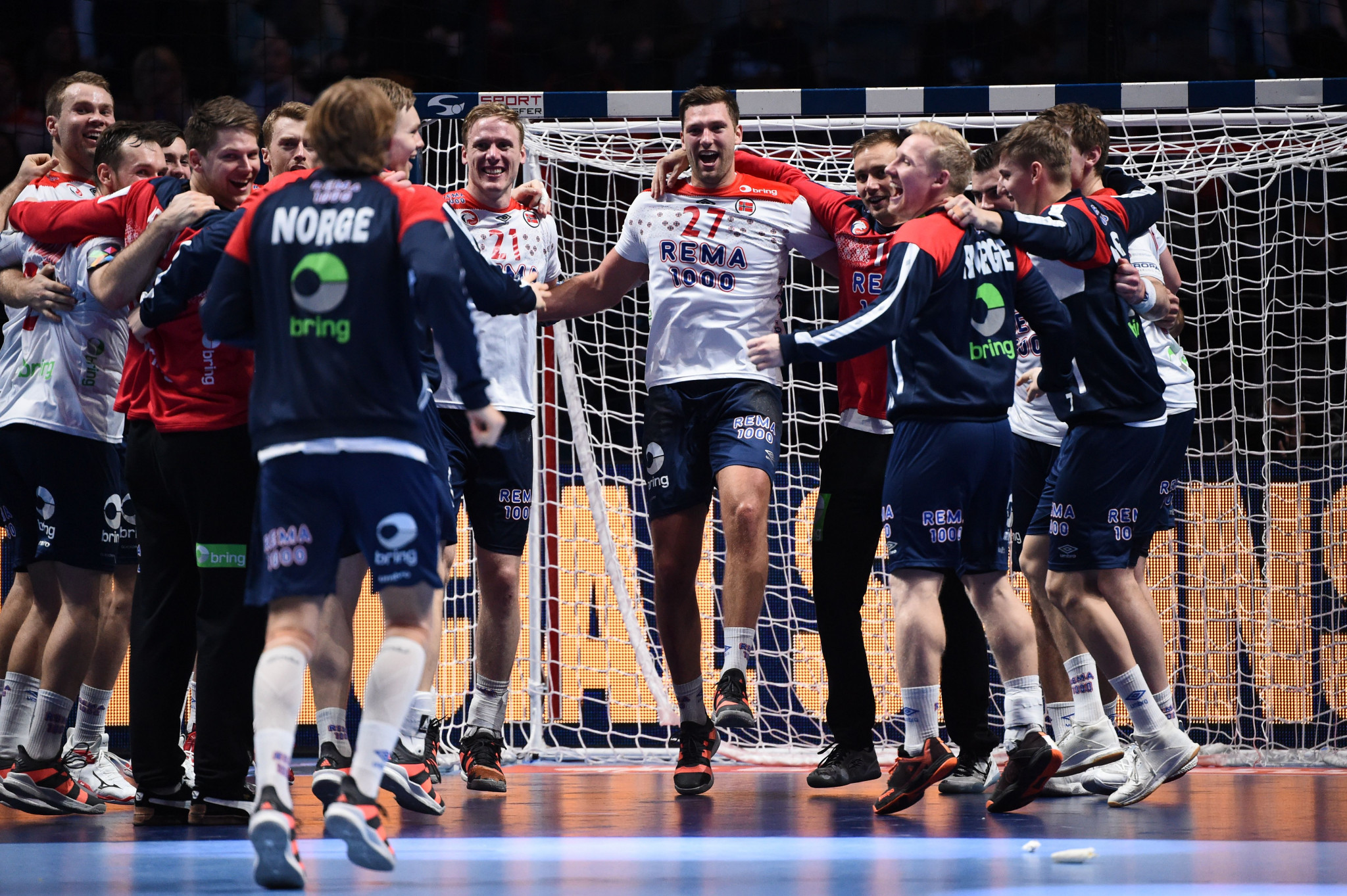 Norway celebrate after winning the Men's European Handball Championship bronze medal ©Getty Images