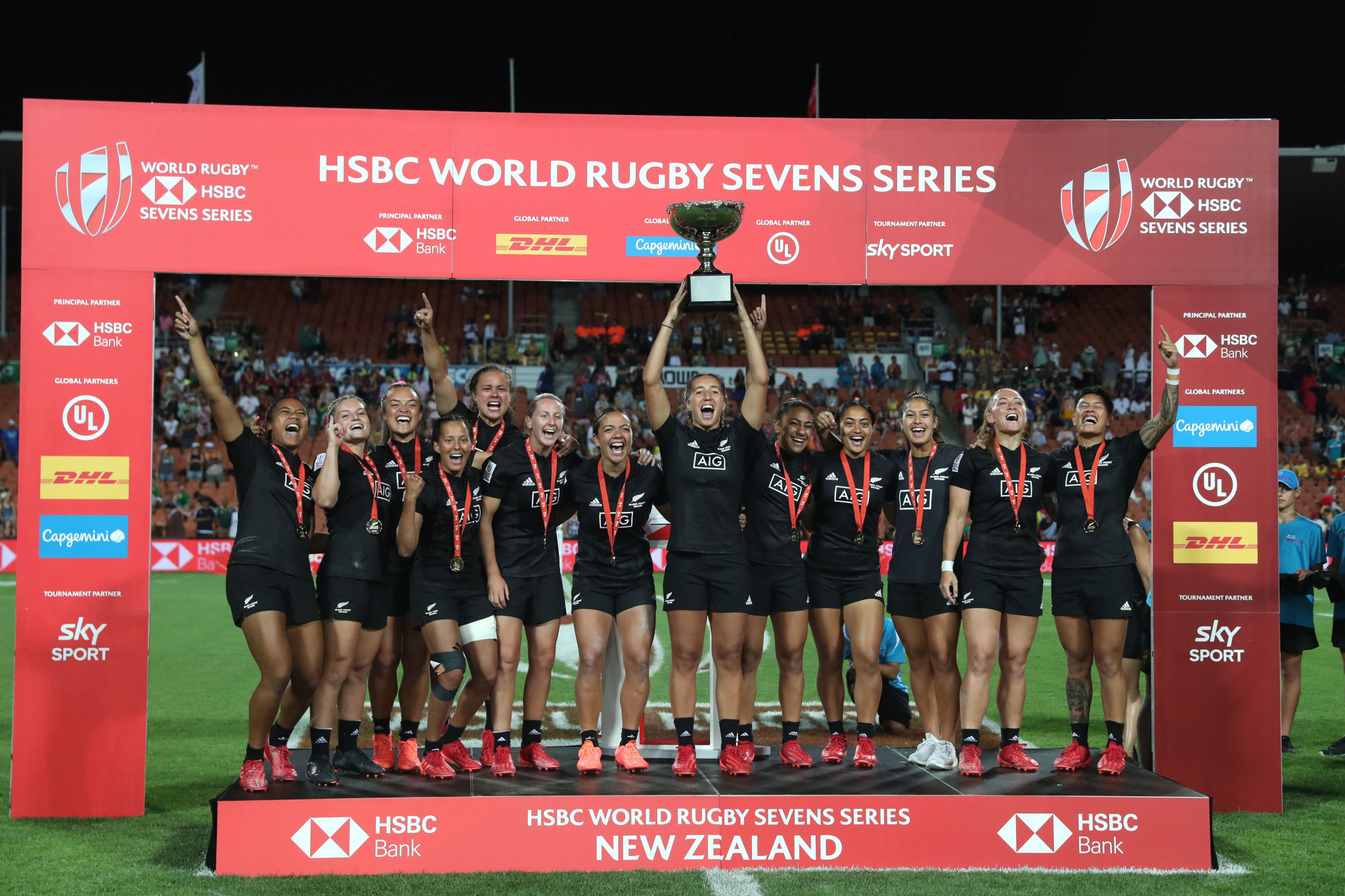 New Zealand take third consecutive World Rugby Women’s Sevens Series title in Hamilton