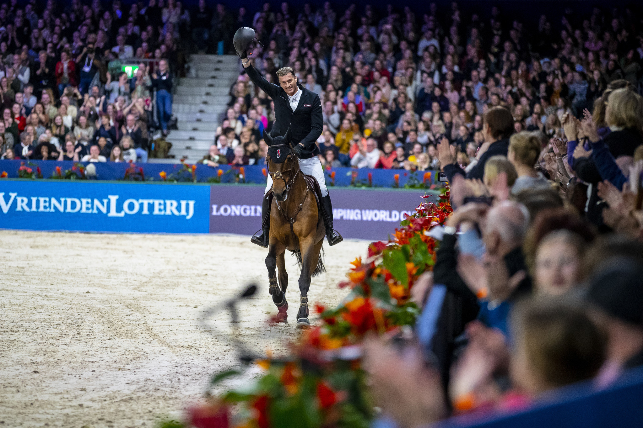Marc Houtzager prevailed from a nine-rider jump-off ©FEI