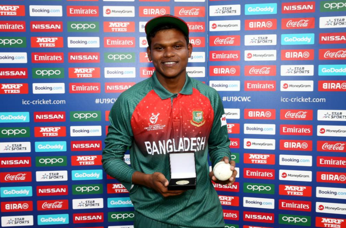 Rakibul Hasan was an obvious pick for Player of the Match ©ICC