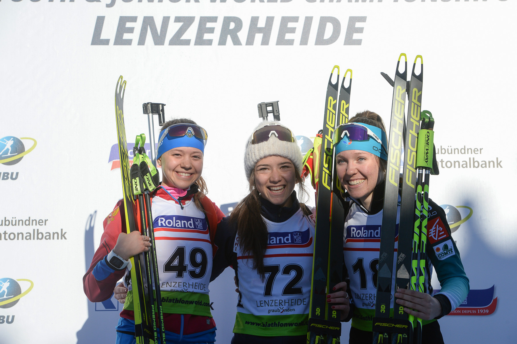 Liubov Kalinina, Linda Zingerle and Oceane Michelon on the women's youth sprint podium ©Twitter/@IBU_Junior