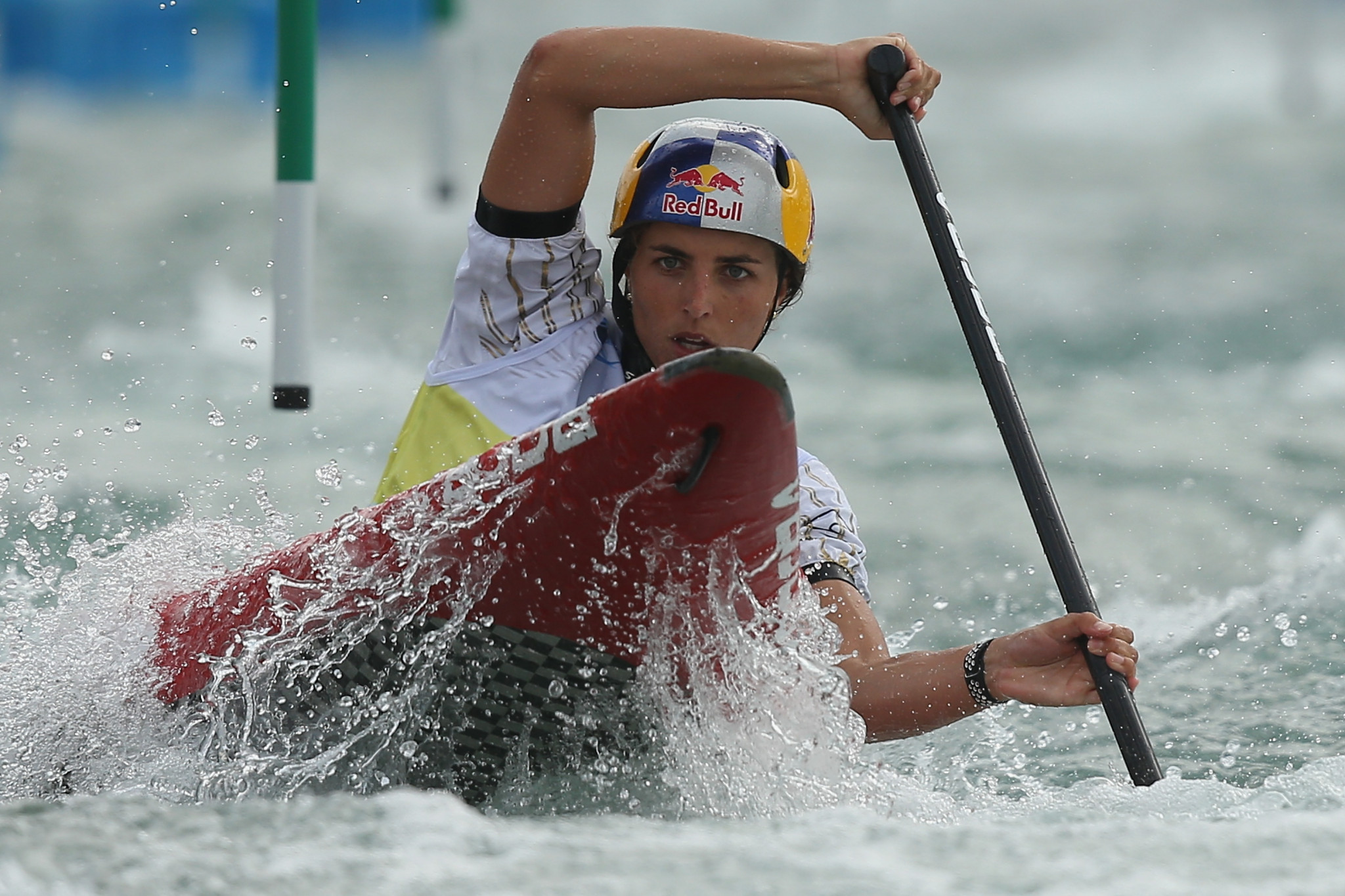 Jessica Fox sealed the K1 gold after a tight battle with New Zealand's Luuka Jones ©Getty Images