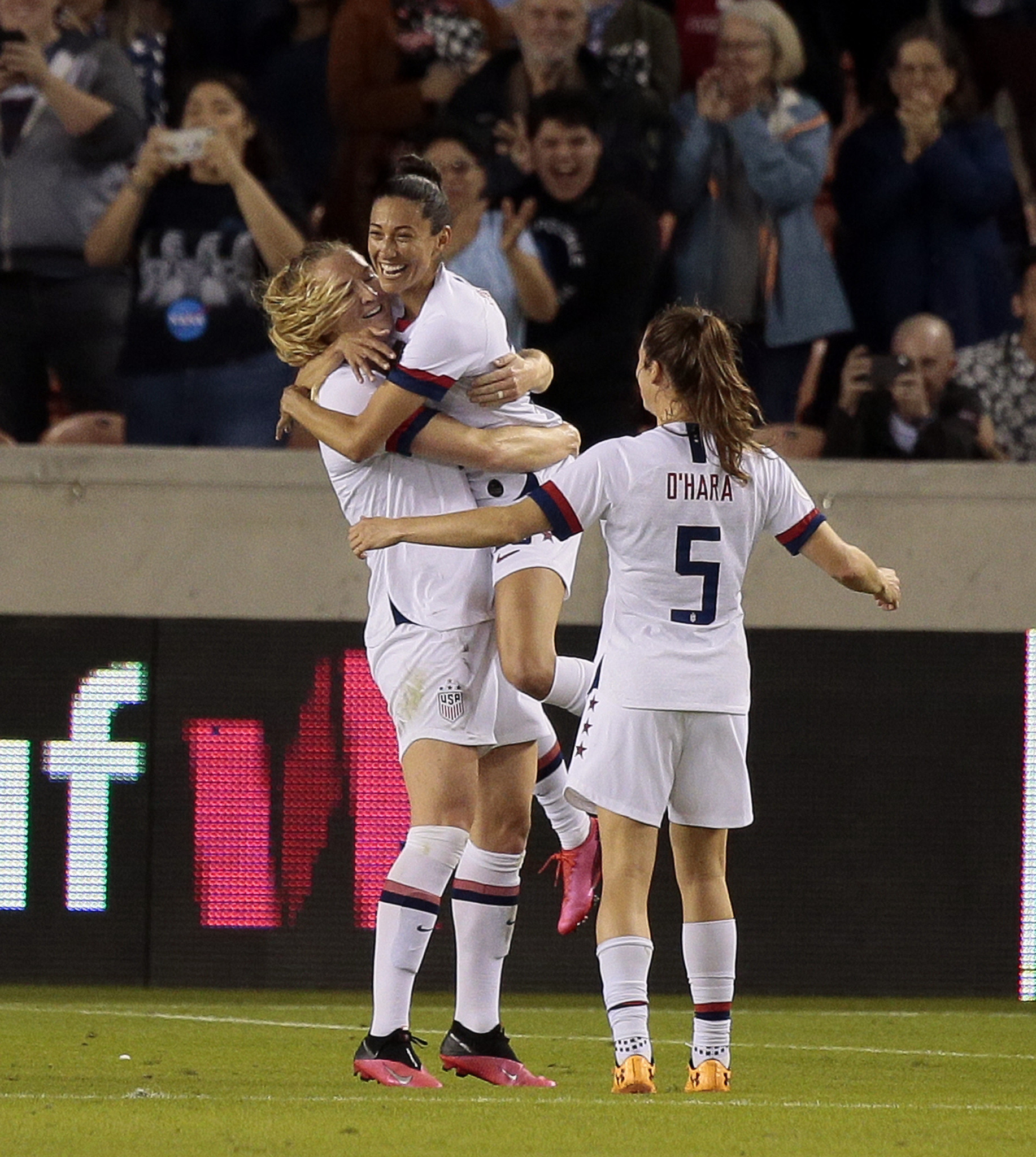United States thrash Costa Rica to top group at CONCACAF Women's Olympic Qualifying Championship