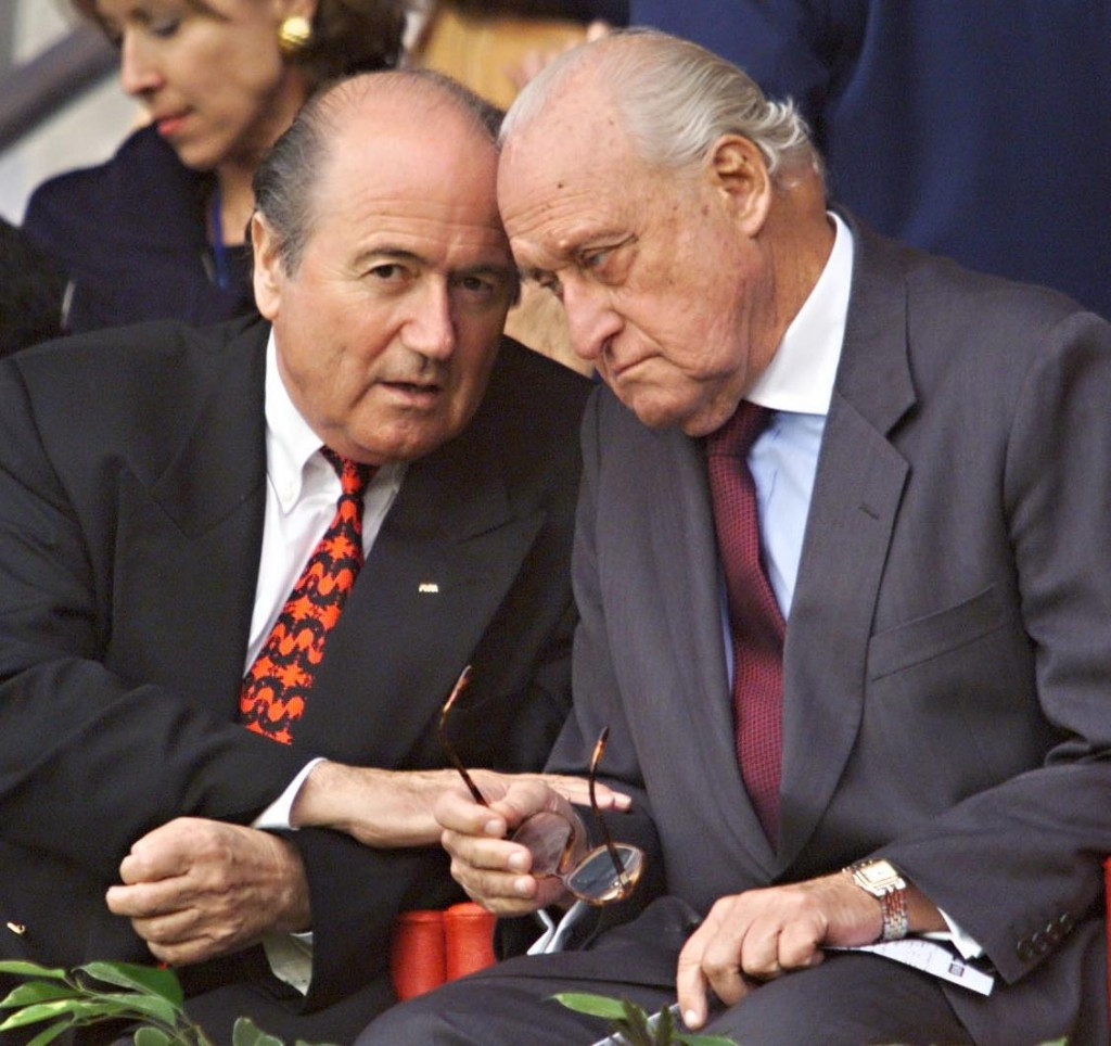 João Havelange (right) served as FIFA President for 24 years before being replaced by Sepp Blatter ©Getty Images