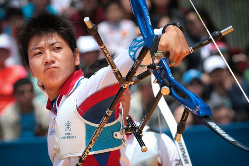 The Japanese men's team prevented a South Korean clean sweep as they took the men's gold medal