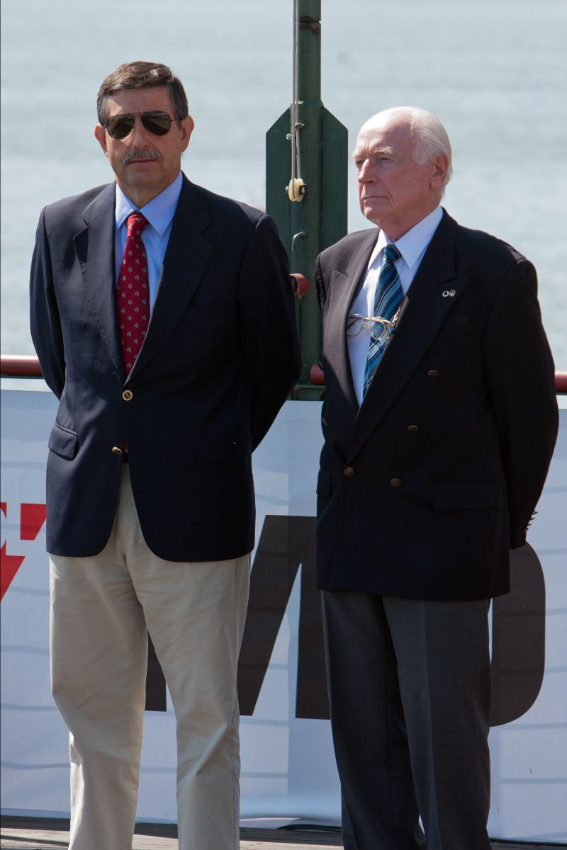 Ottó Bonn, pictured here on the right alongside ICF President José Perurena, has died at the age of 93 ©ICF