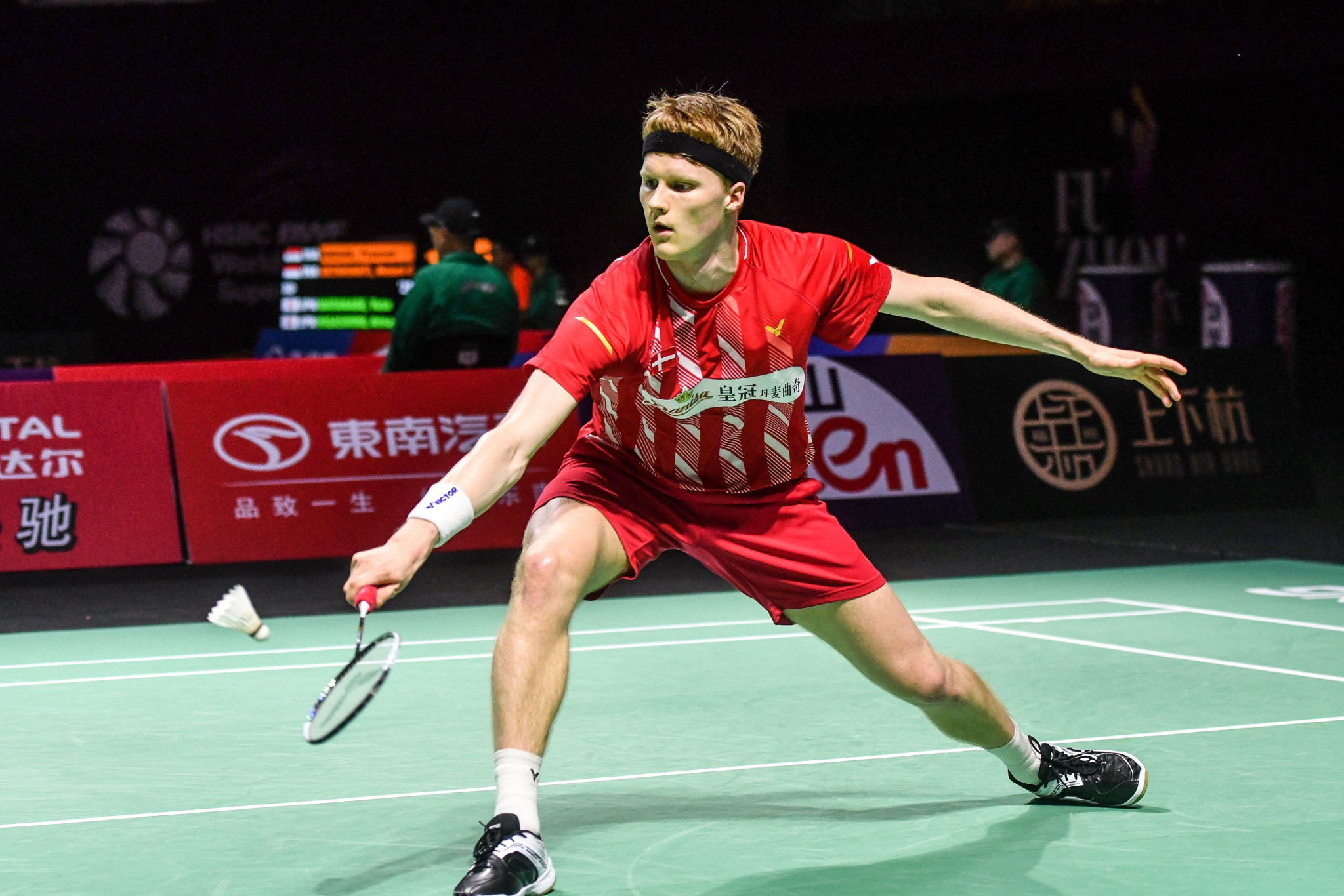 Top seeds all win on day one of European Men's and Women's Badminton Championships