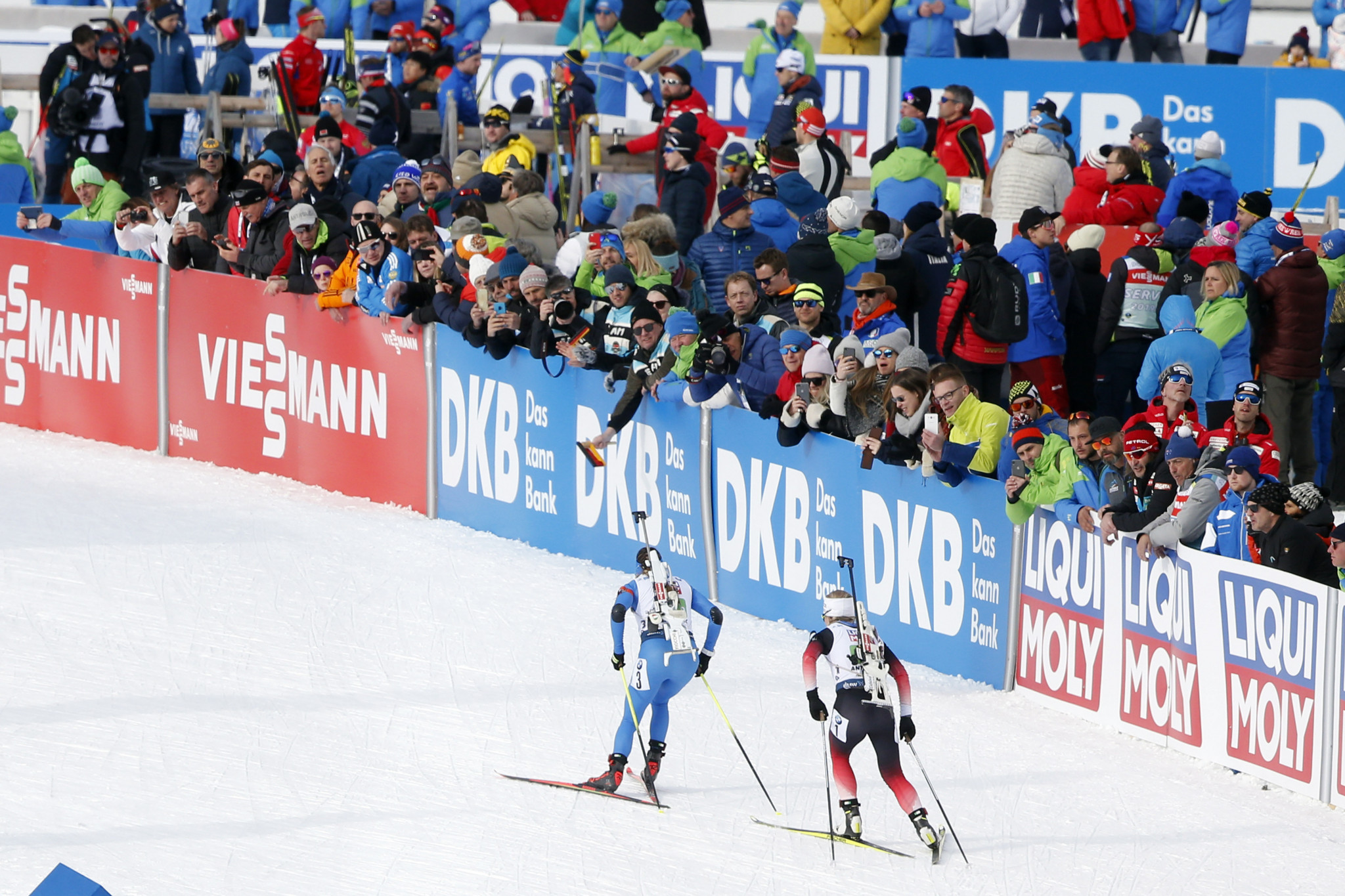 Johannes Thingnes Bø grew Norway's lead in the final leg to seal victory ©Getty Images