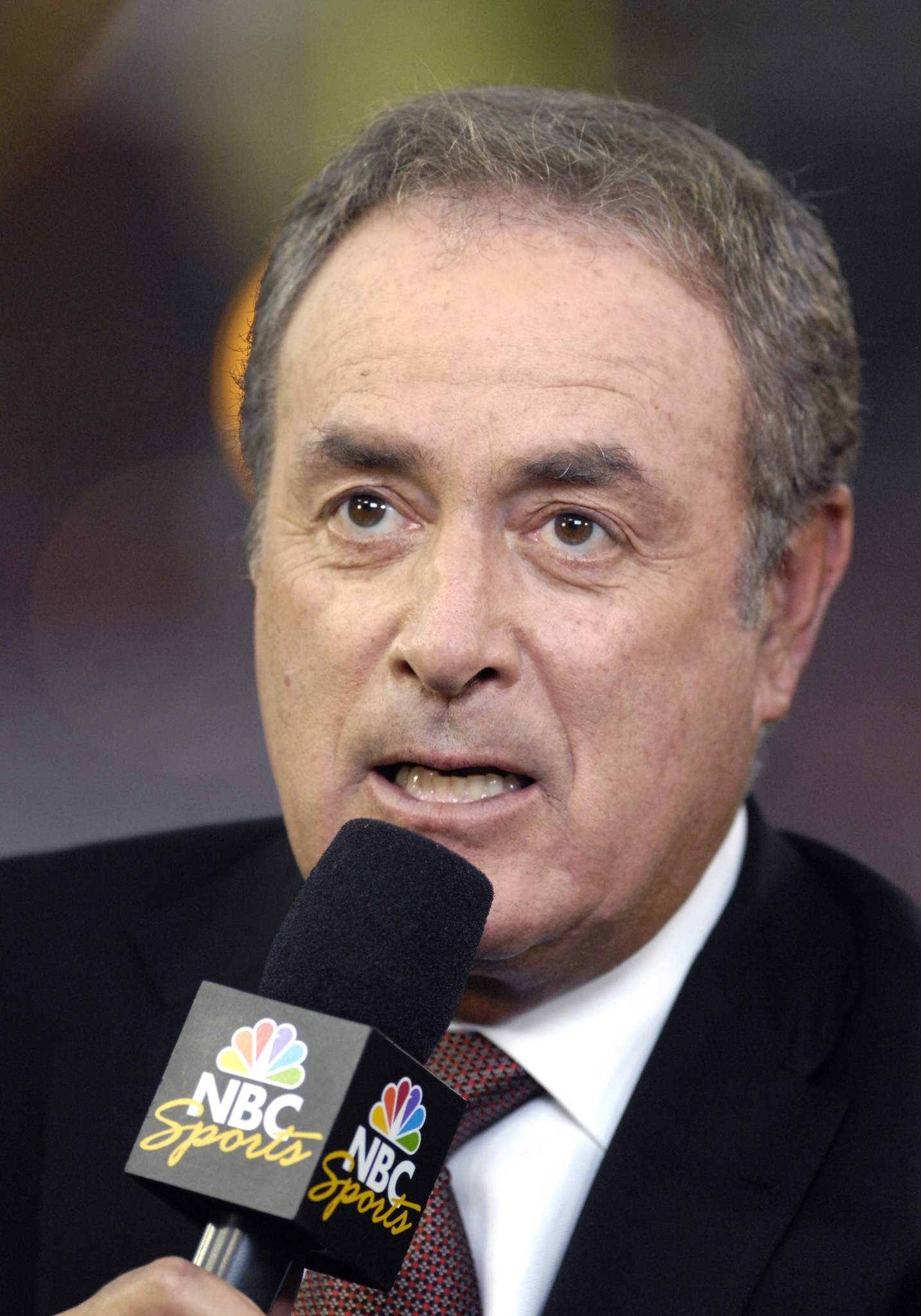 Al Michaels' commentary on the US ice hockey victory over the Soviet Union at the 1980 Olympics is now legend: “11 seconds, you've got 10 seconds, the countdown going on right now! Morrow, up to Silk. Five seconds left in the game. Do you believe in miracles? Yes!” ©Getty Images