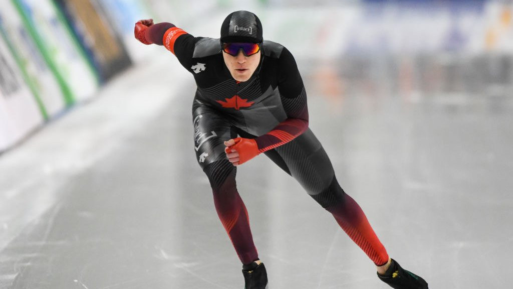 Graeme Fish breaks 10,000m record on way to ISU World Single Distances Speed Skating Championships title