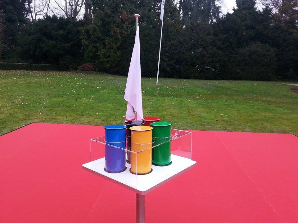 Five cylinders depicting the colours of the Olympic Rings were unveiled during the ceremony