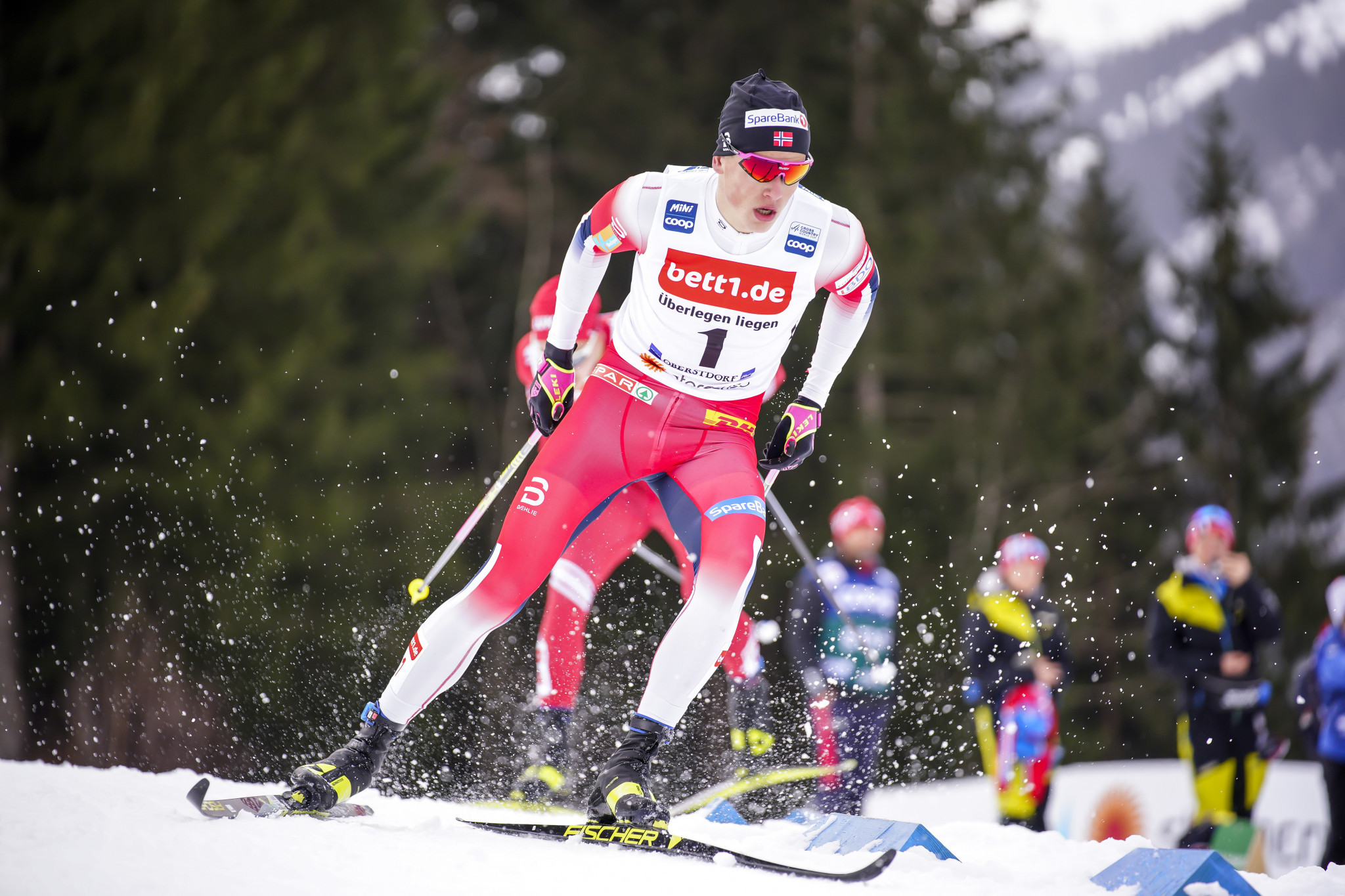 Klæbo and Lampič to defend sprint leads at FIS Cross-Country World Cup 