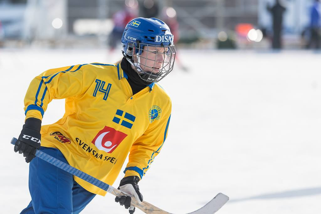 Sweden aim to continue dominance at Women's Bandy World Championships