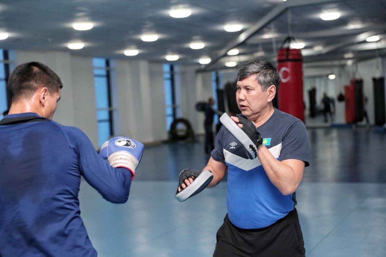 Galymbek Kenzhebayev is the head coach of the Kazakhstan men's boxing team ©HOK