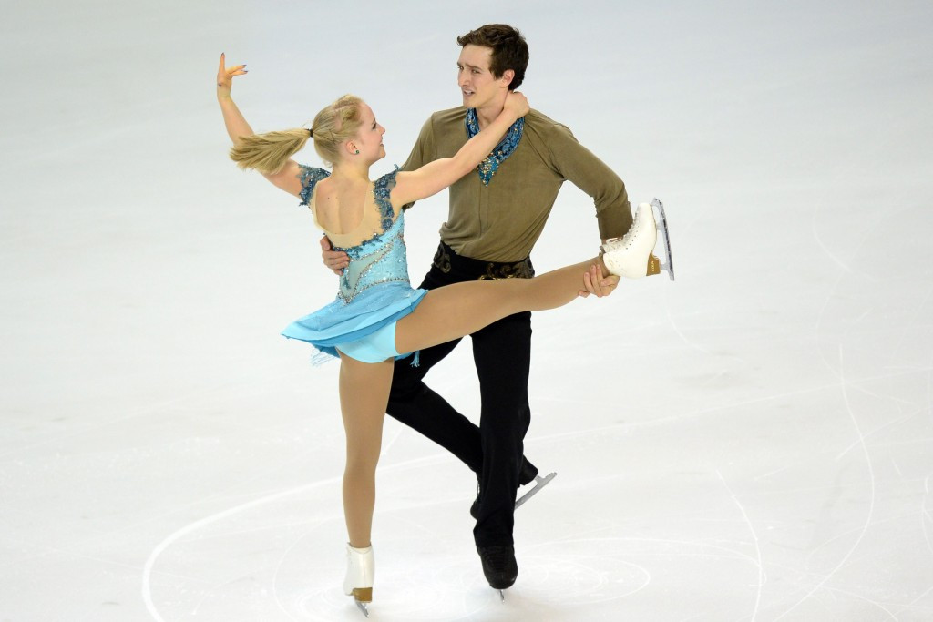 Julianne Séguin and Charlie Bilodeau were awarded a place having been first substitutes when the Trophée Eric Bompard was cancelled due to the Paris terror attacks