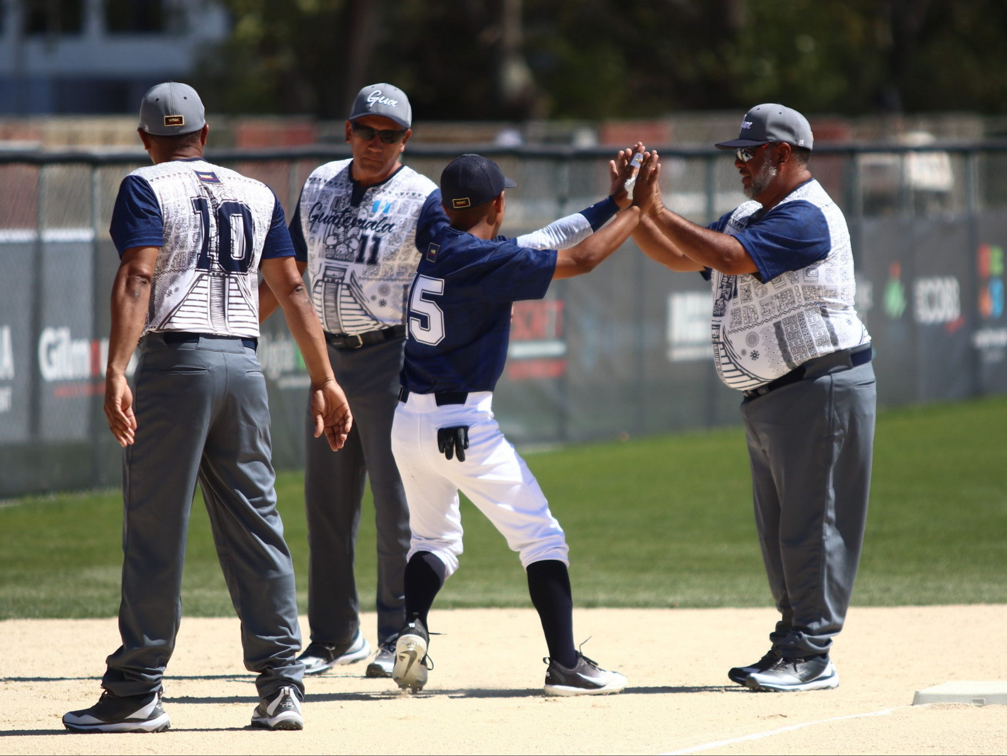 Guatemala edged past Mexico to reach the super round ©WBSC