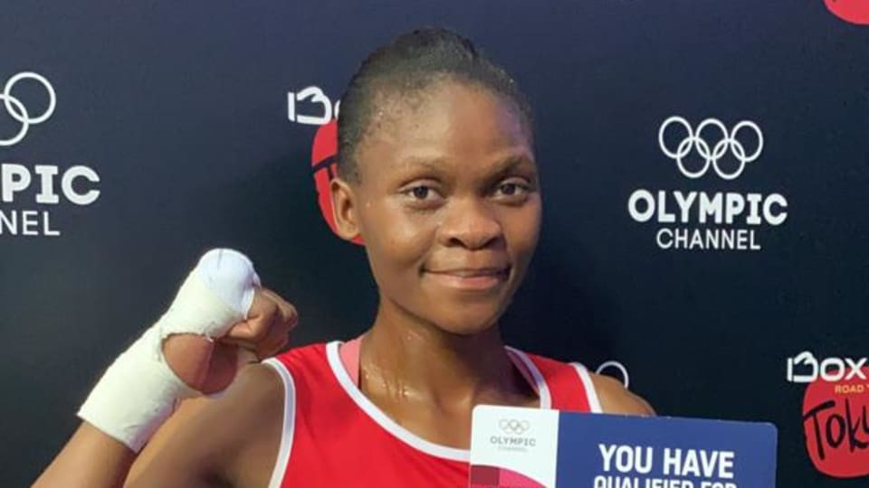 Sadie Kenosi of Botswana became the first athlete to secure a place in the Olympic boxing tournament at Tokyo 2020 ©Olympic Channel