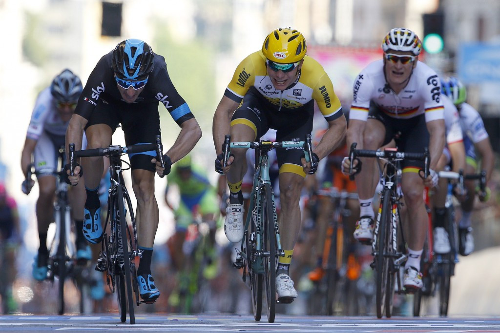 The second stage at this year's Giro d'Italia involved a dramatic sprint finish which was won by Elia Viviani