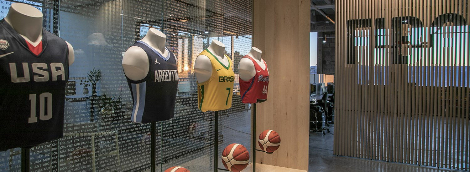 The new headquarters, located in Miami, has an open space layout ©FIBA