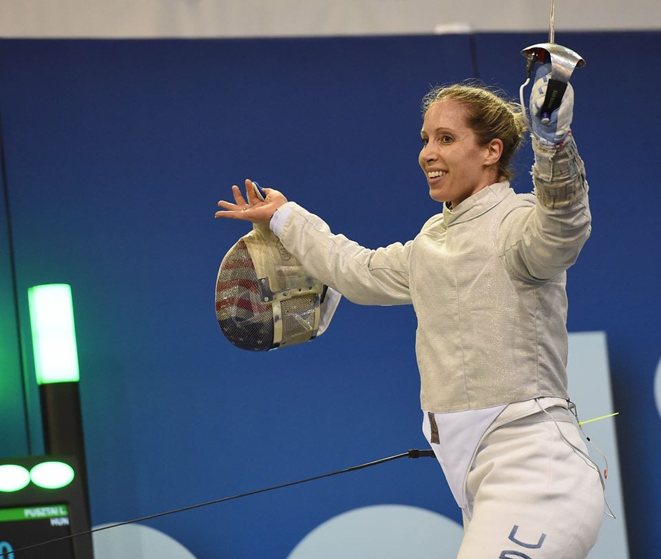 The United States' Mariel Zagunis came out on top at the FIE Sabre World Cup for women in Athens ©Eva Pavía/#BizziTeam