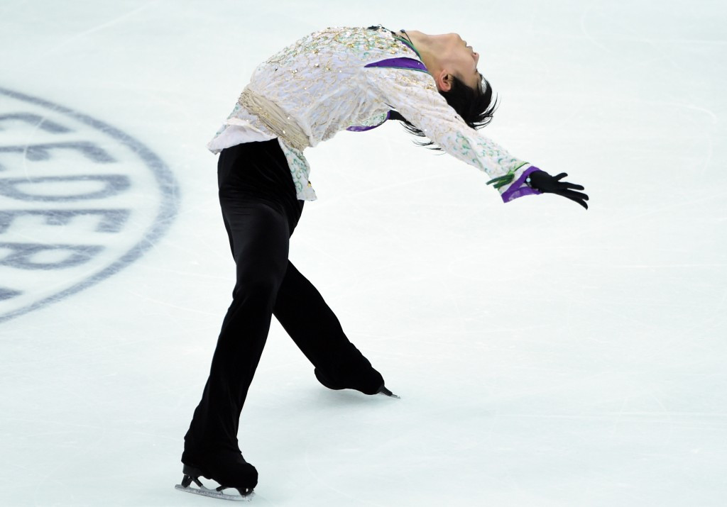 Yuzuru Hanyu broke his own short programme world record to lead the men's event ©Getty Images