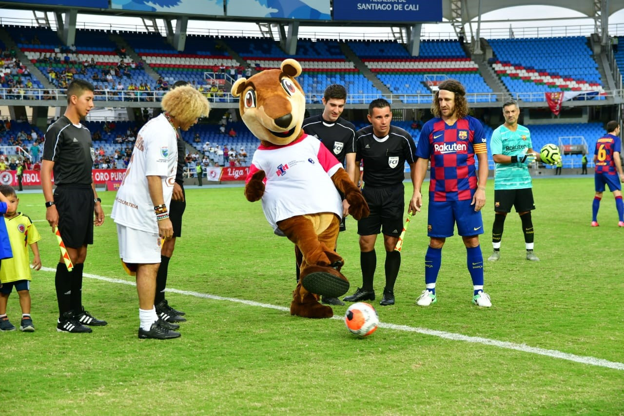 Pana the coati was unveiled at a football match at the Pascual Guerrero Stadium ©Cali 2021